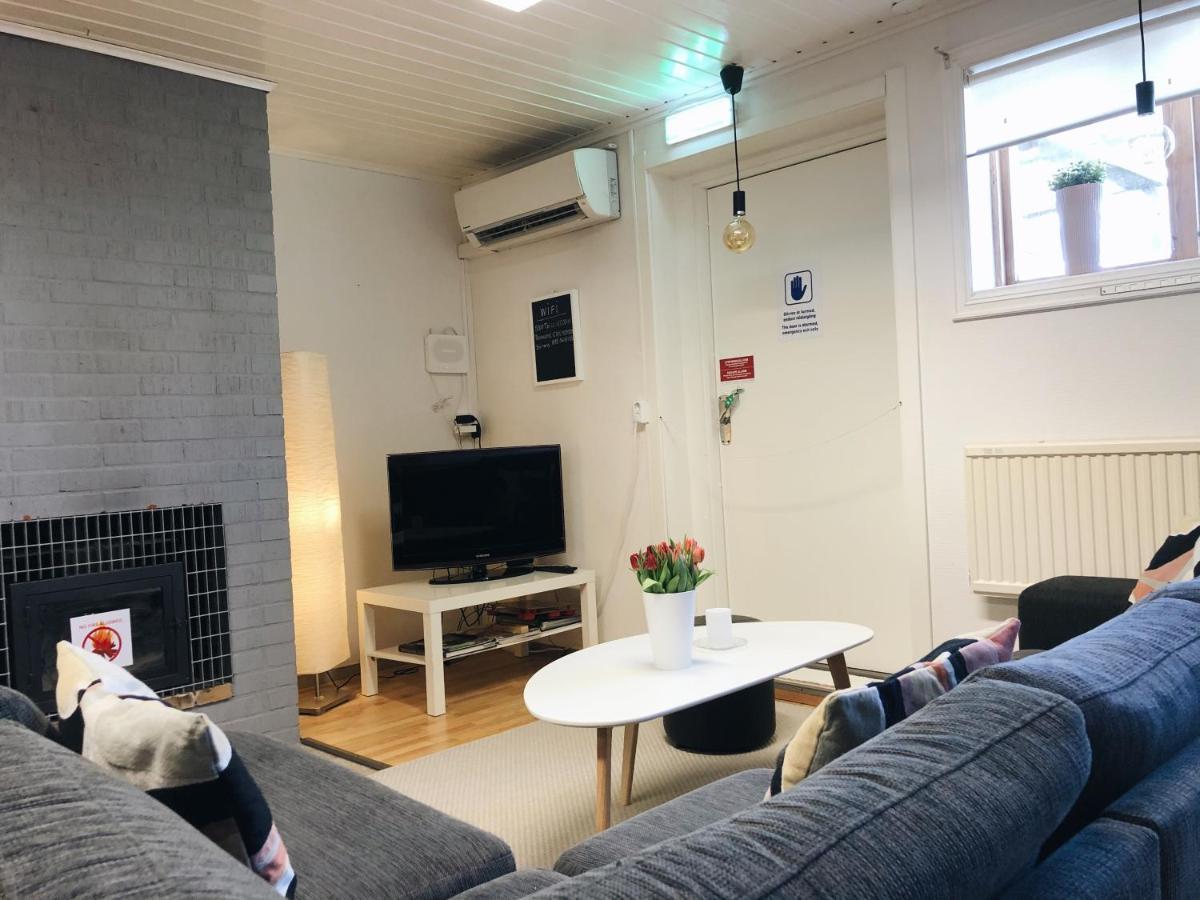 Spirans Rum Och Logi Trollhattan Bagian luar foto